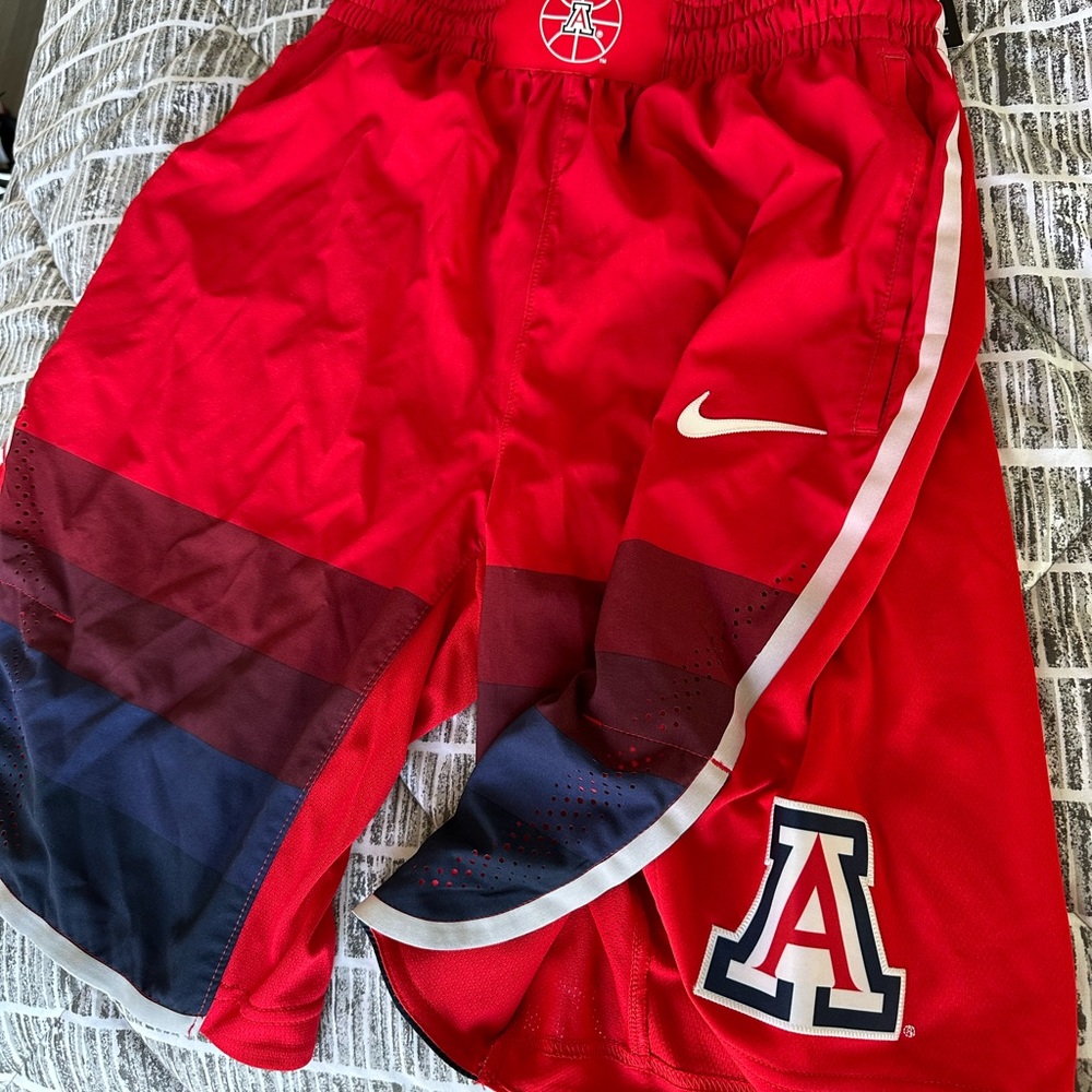 Nike university of Arizona basketball shorts